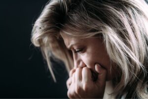 woman struggling with generalized anxiety disorder